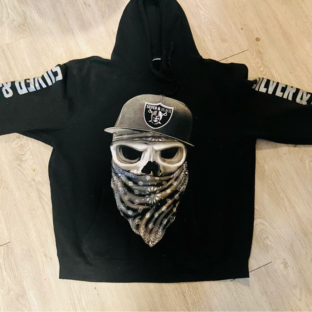 Black and silver men’s hooded sweatshirt